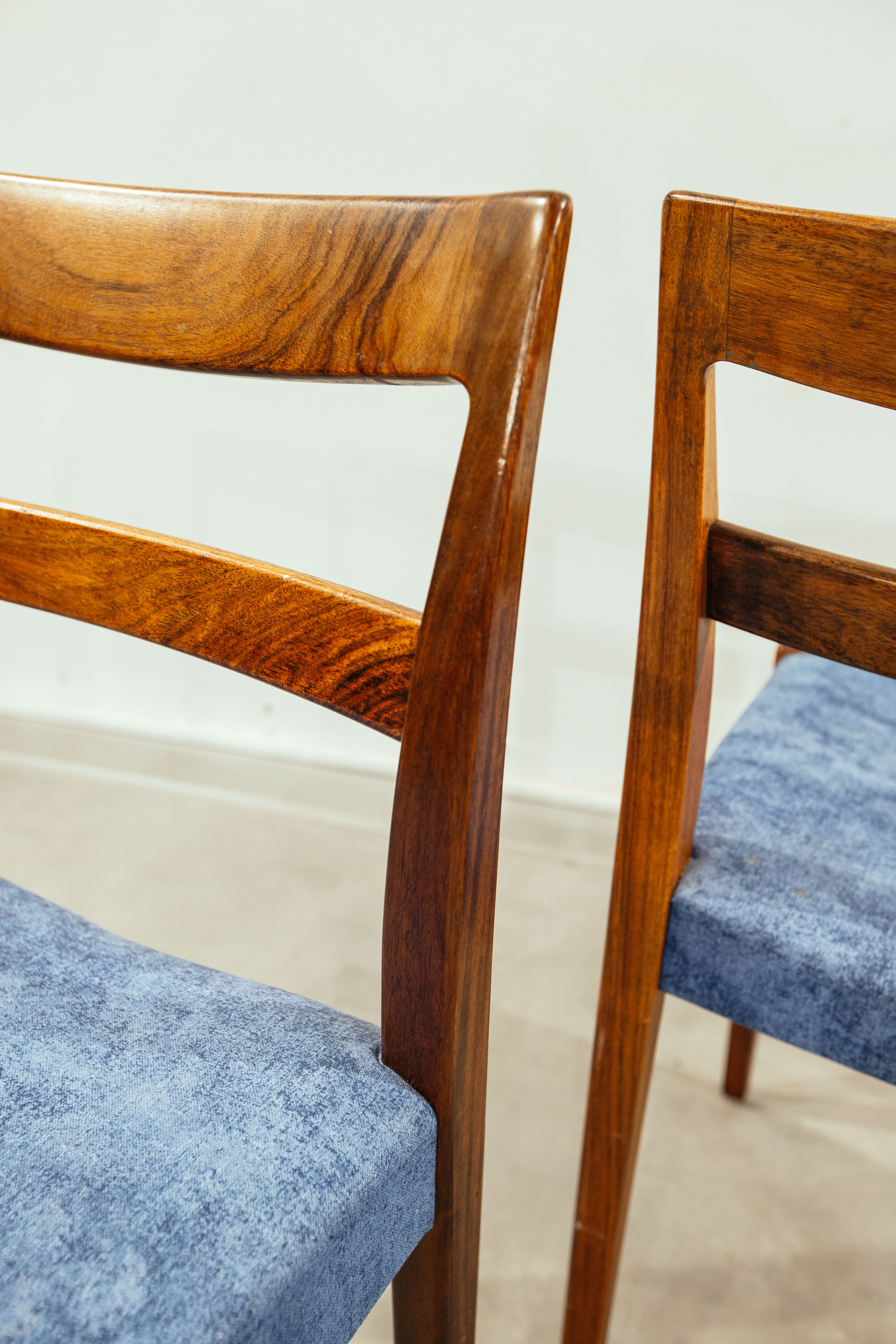 Troeds chairs (4 Pieces)